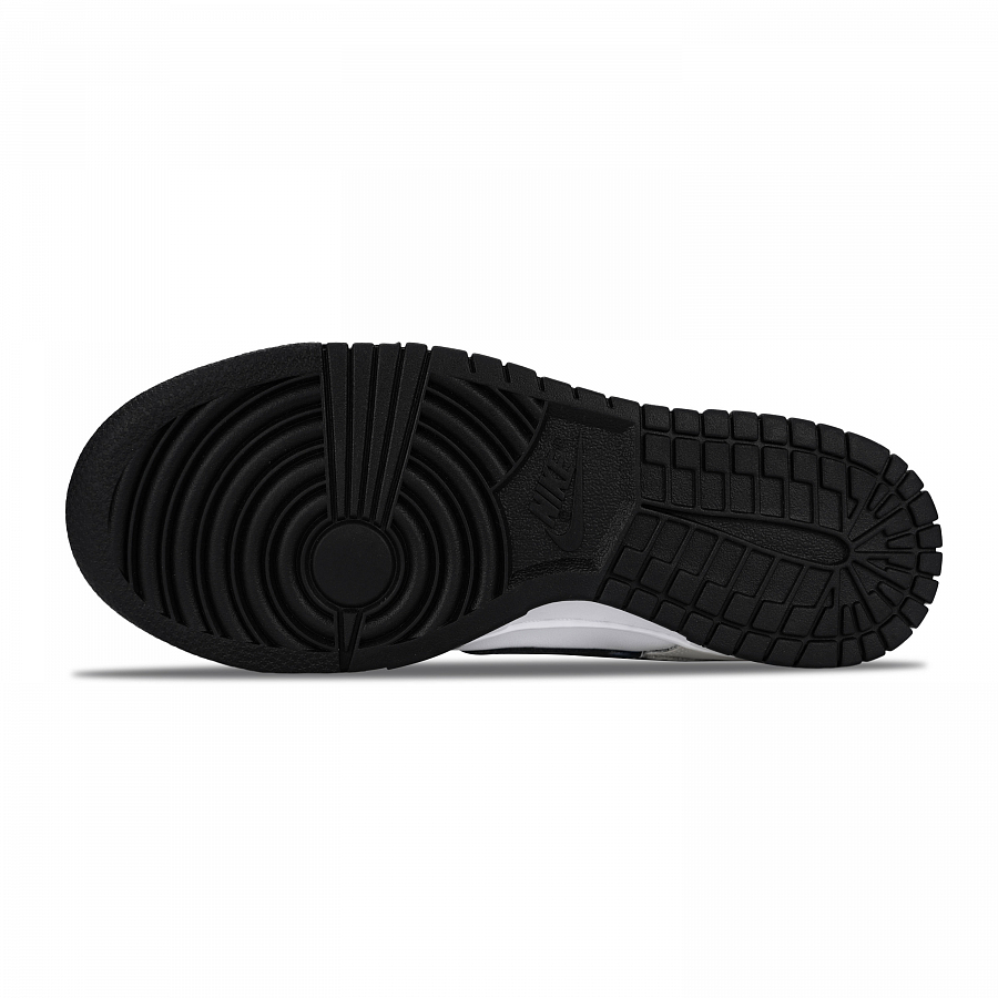 Nike Dunk Black White, Soaring Through Clouds Anti Slip Wear Resistant Low Top Skateboard Shoes Unisex Black White купить в интернет-магазине Yoocart с быстрой доставкой по России.