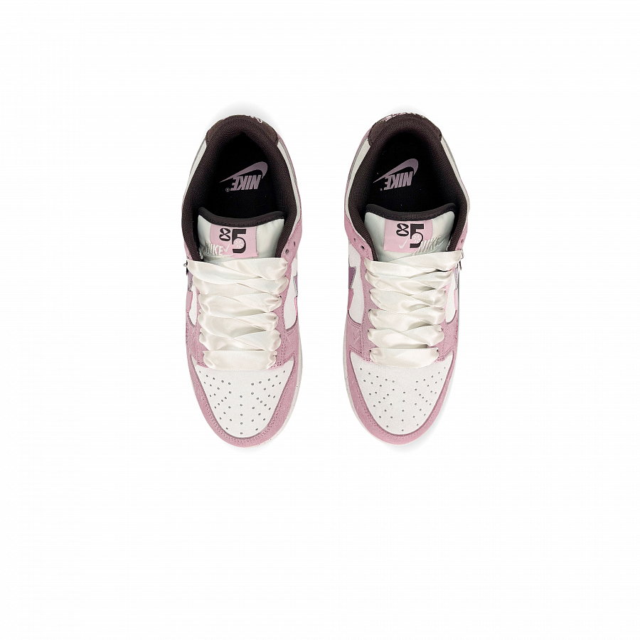 Nike Dunk Anti Slip Wear Resistant Low Top Skateboard Shoes Women's White Pink купить в интернет-магазине Yoocart с быстрой доставкой по России.