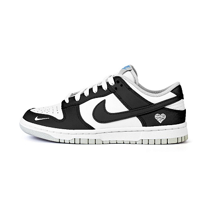 Nike Dunk Leaping Cloud Small Flower Anti Slip Wear Resistant Low Top Skateboard Shoes Women's Black White