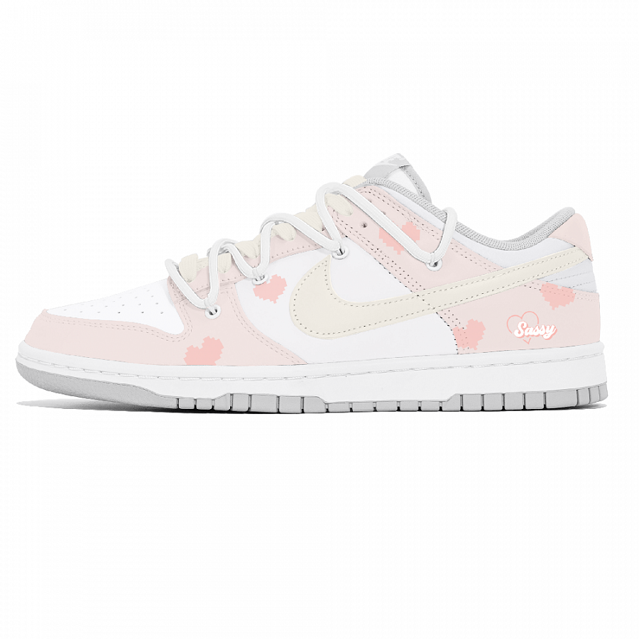 Nike Dunk Low Top Skateboard Shoes Women's White Pink купить в интернет-магазине Yoocart с быстрой доставкой по России.