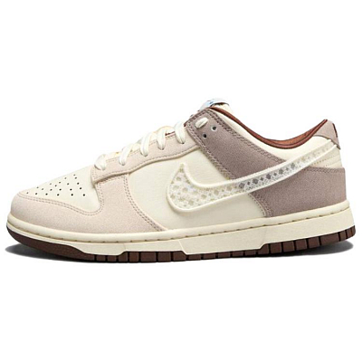 Nike Dunk Abrasion Resistant Low Top Skateboard Shoes Women's Beige Brown