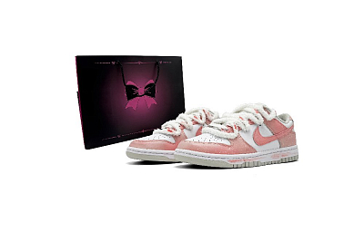 Nike Dunk Anti-Slip Wear-Resistant Low-Top Skateboard Shoes Women's Pink White