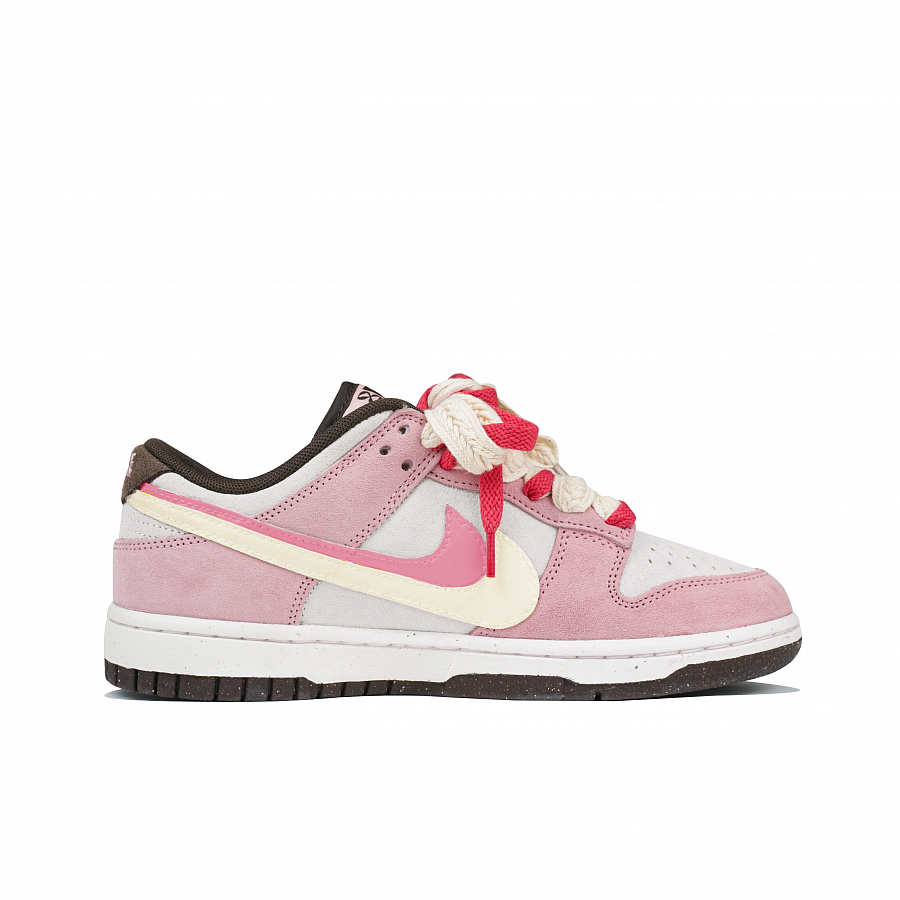 Nike Dunk Low-Top Skateboard Shoes Women's White Pink купить в интернет-магазине Yoocart с быстрой доставкой по России.