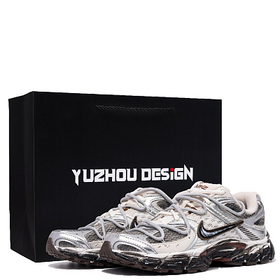 Nike V5 RNR Running Shoes Women's Low Top Black/Brown/Silver