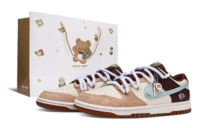 Nike Dunk Wilderness Anti Slip Wear Resistant Low Top Skateboard Shoes Unisex Brown