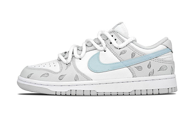 Nike Dunk Blue Paisley Slip Resistant Low Top Skateboard Shoes Women's Light Blue