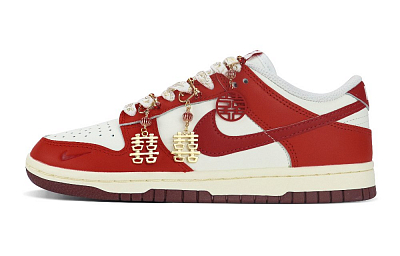 Nike Dunk Anti-Slip And Wear-Resistant Lightweight Low-Top Skateboard Shoes Women's Red Beige