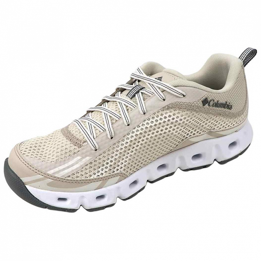 Columbia Abrasion Resistant River Trekking Shoes Women's Beige купить в интернет-магазине Yoocart с быстрой доставкой по России.