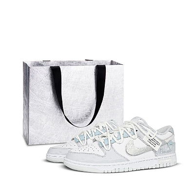Nike Dunk Wear-resistant And Lightweight Low-Top Skateboard Shoes Unisex Light Gray Blue