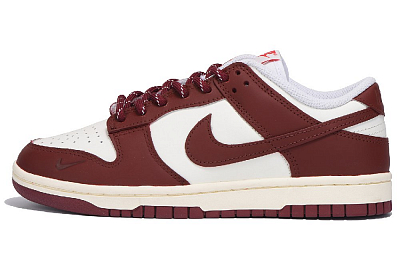 Nike Dunk Skateboard Shoes Women's Low-Top White Red