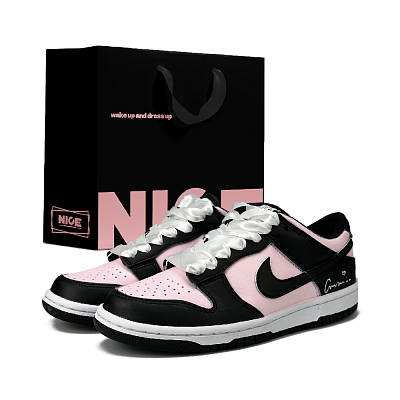 Nike Dunk Abrasion Resistant Low Top Skateboard Shoes Women's Black Pink