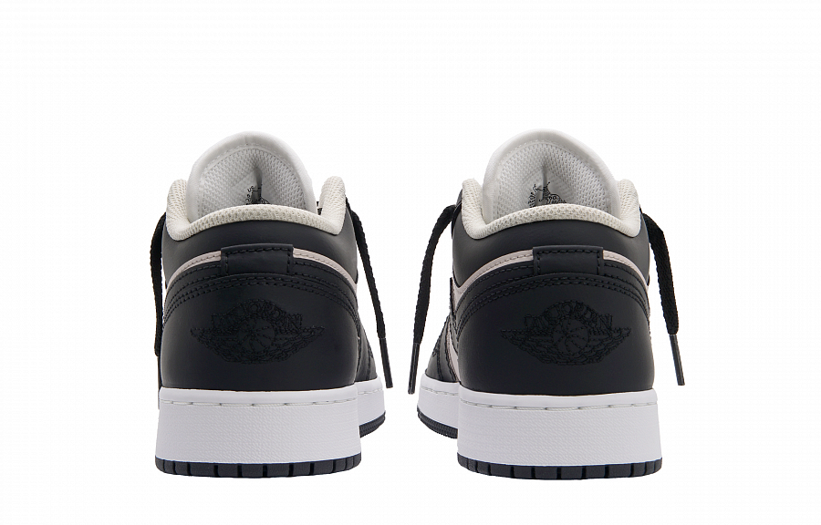 Jordan Air Jordan 1 Strawberry Salt Abrasion Resistant Low Top Vintage Basketball Shoes Unisex Black Pink купить в интернет-магазине Yoocart с быстрой доставкой по России.