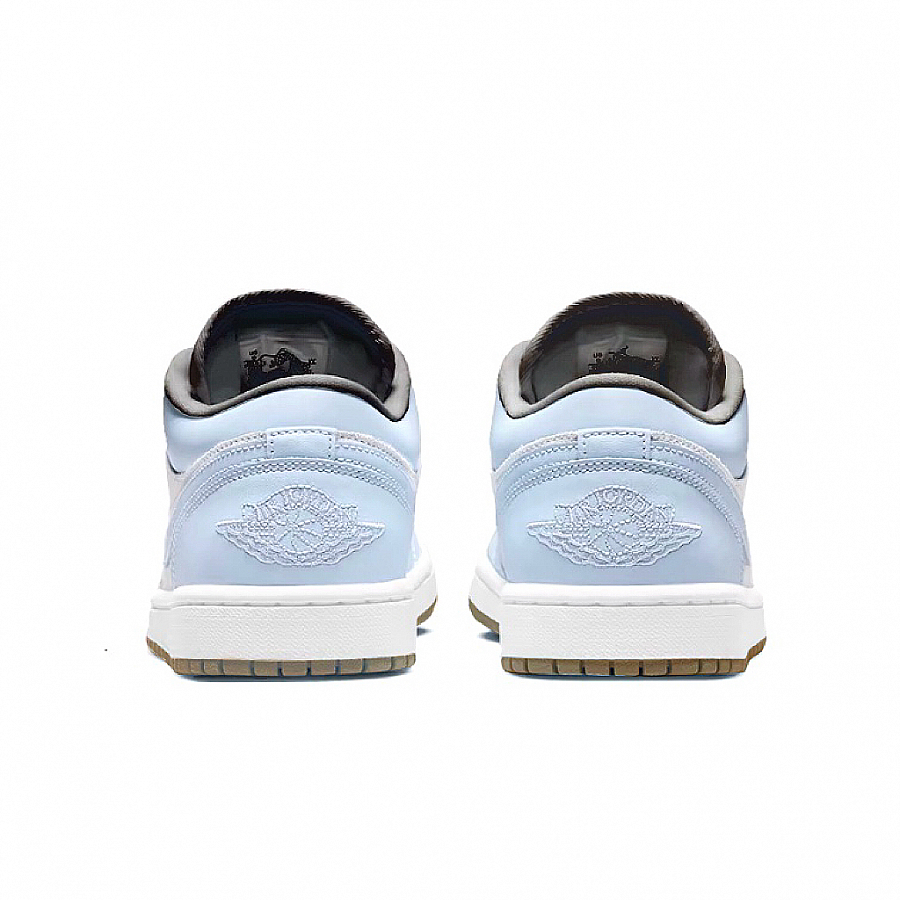 Jordan Air Jordan 1 Sea Salt Ice Cream Abrasion Resistant Low Top Vintage Basketball Shoes Unisex White Blue купить в интернет-магазине Yoocart с быстрой доставкой по России.