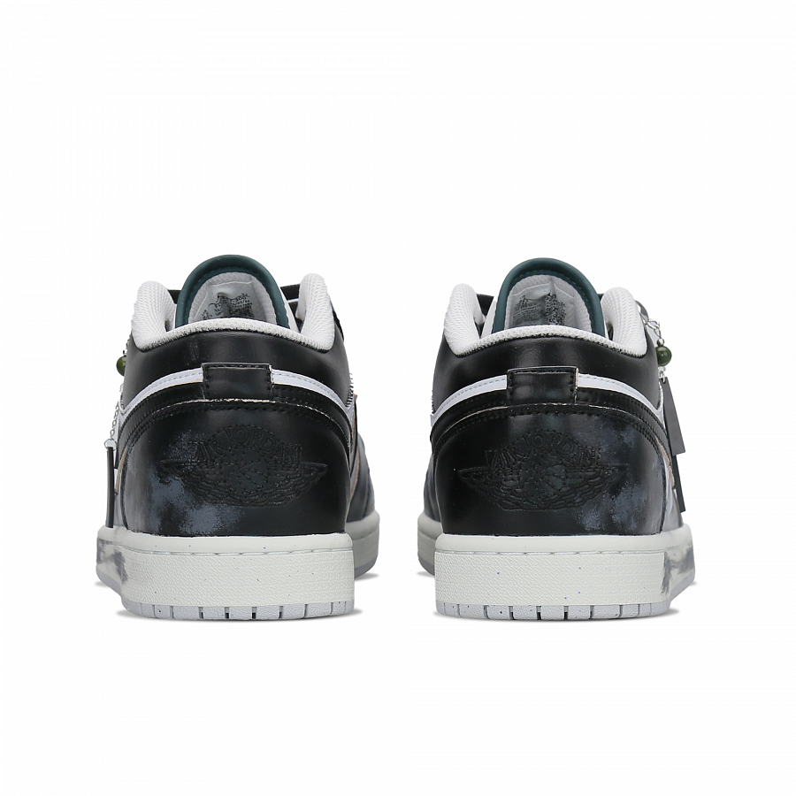 Jordan Air Jordan 1 Low Top Vintage Basketball Shoes Unisex Black White купить в интернет-магазине Yoocart с быстрой доставкой по России.