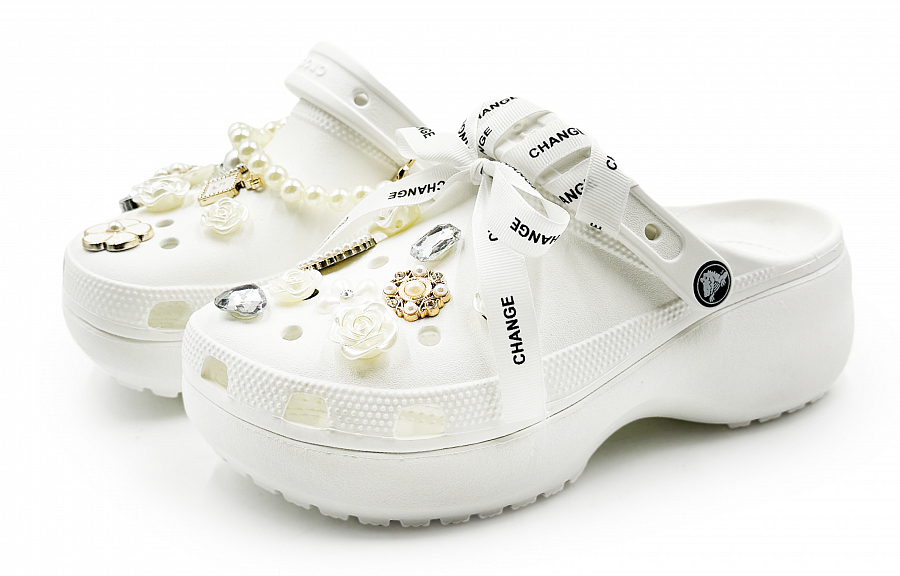 Crocs Classic Platform Clog Cloud Clogs Women's White купить в интернет-магазине Yoocart с быстрой доставкой по России.