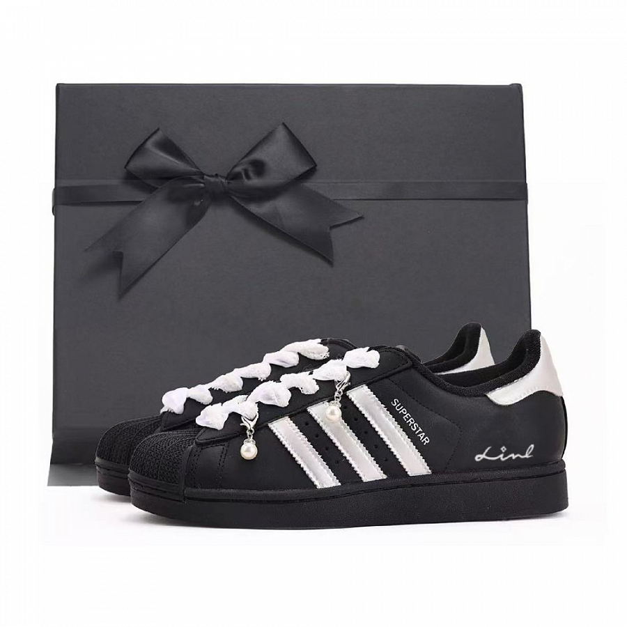Adidas Originals SUPERSTAR Coverage Low Top Skateboard Shoes Unisex Black Silver купить в интернет-магазине Yoocart с быстрой доставкой по России.