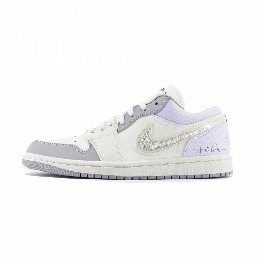 Jordan Air Jordan 1 Creative Art Abrasion Resistant Low Top Vintage Basketball Shoes Women's White Purple купить в интернет-магазине Yoocart с быстрой доставкой по России.