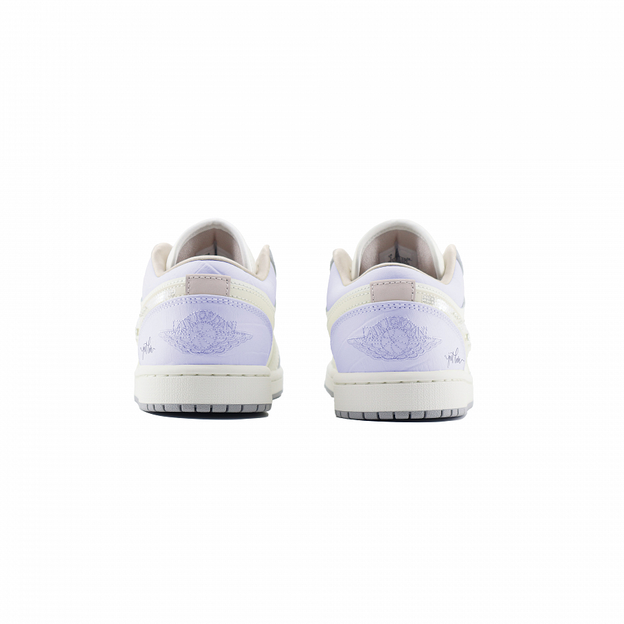 Jordan Air Jordan 1 Creative Art Abrasion Resistant Low Top Vintage Basketball Shoes Women's White Purple купить в интернет-магазине Yoocart с быстрой доставкой по России.