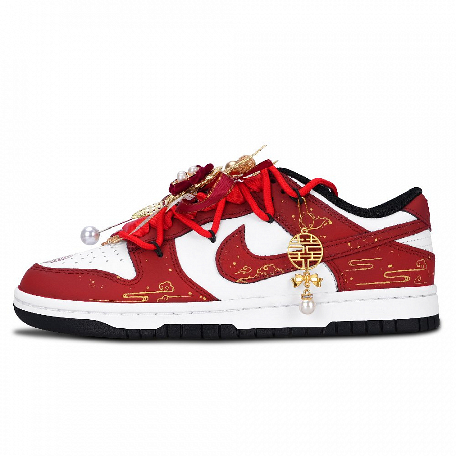 Nike Dunk Black White, Long Xiangshi Abrasion Resistant Low Top Skateboard Shoes Unisex Red купить в интернет-магазине Yoocart с быстрой доставкой по России.