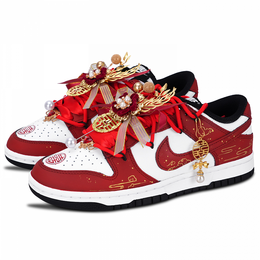 Nike Dunk Black White, Long Xiangshi Abrasion Resistant Low Top Skateboard Shoes Unisex Red купить в интернет-магазине Yoocart с быстрой доставкой по России.