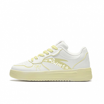 Anta Relaxed Slip Resistant, Abrasion Resistant, Lightweight Low Top Skateboard Shoes Unisex Yellow