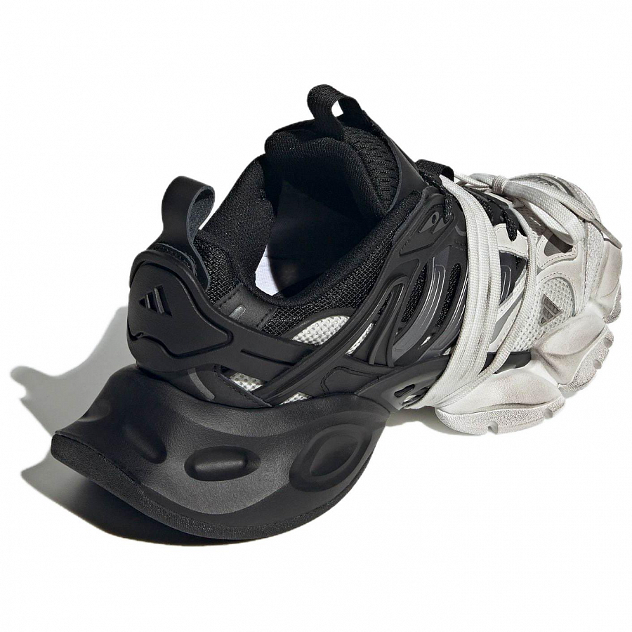 Adidas Xlg Runner Deluxe White Black купить в интернет-магазине Yoocart с быстрой доставкой по России.