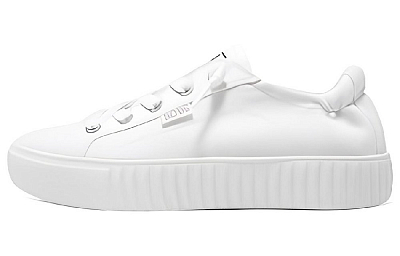 Skechers Royal Kiss Bob's Low Top Skateboard Shoes Women's Pure White