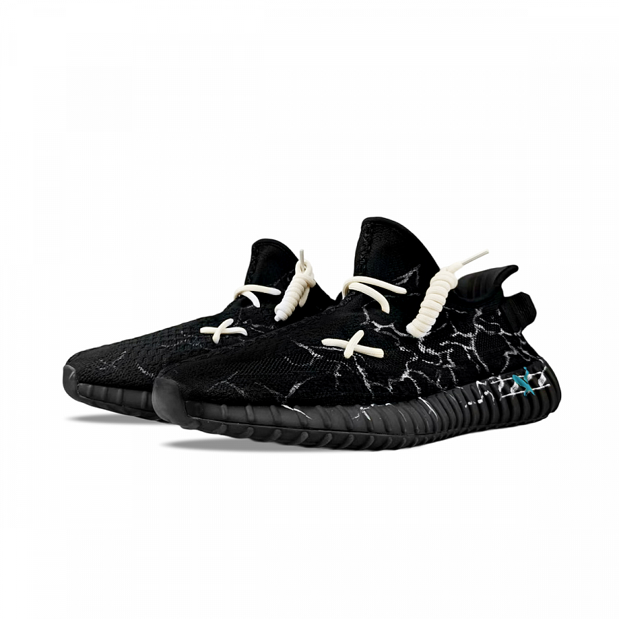 Adidas Originals Yeezy Boost 350 V2 Abrasion Resistant Low top Casual Shoes Unisex Black White купить в интернет-магазине Yoocart с быстрой доставкой по России.