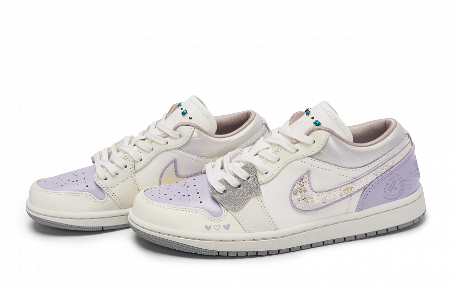Jordan Air Jordan 1 Vintage Basketball Shoes Unisex Low top Beige/White/Silver/Purple купить в интернет-магазине Yoocart с быстрой доставкой по России.