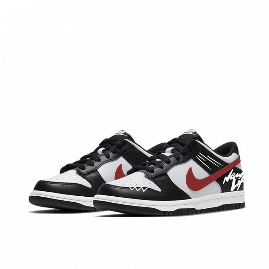 Nike Dunk SB Red Haze Graffiti Abrasion Resistant Low top Skateboard Shoes Unisex Black White купить в интернет-магазине Yoocart с быстрой доставкой по России.
