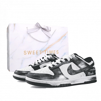 Nike Dunk Flying Snow, Shopping Bag CNY Abrasion Resistant Low top Skateboard Shoes Unisex Black White