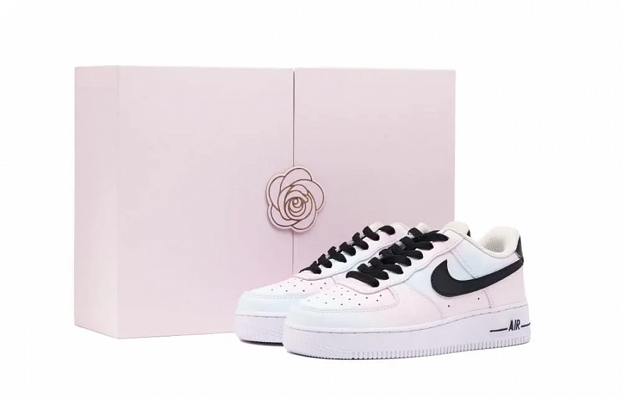 Nike Air Force 1 Abrasion Resistant Low top Skateboard Shoes Women's Black White Pink Box Included купить в интернет-магазине Yoocart с быстрой доставкой по России.