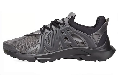 FENDI Tag Lace Up Sneakers