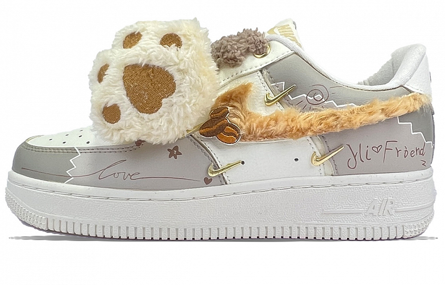 Nike Air Force 1 Bear Mocha 2 Footprint Creation Abrasion Resistant Low top Skateboard Shoes Women's Khaki купить в интернет-магазине Yoocart с быстрой доставкой по России.