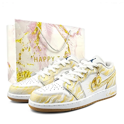 Jordan Air Jordan 1 Abrasion Resistant Low top Vintage Basketball Shoes Unisex Gold