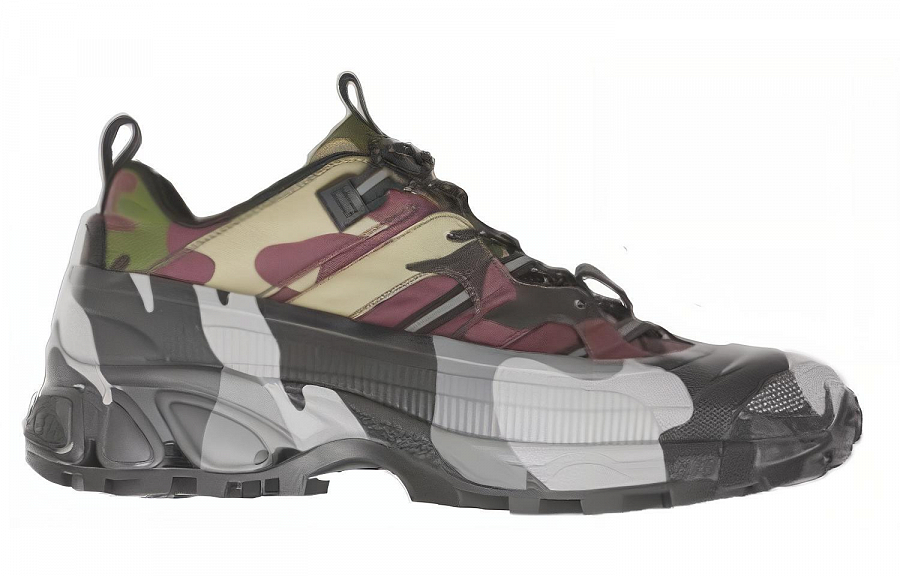Burberry Arthur Camo Green купить в интернет-магазине Yoocart с быстрой доставкой по России.