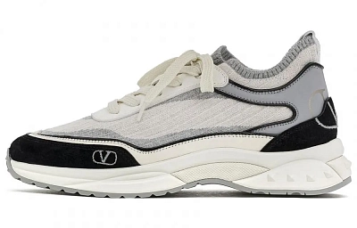 Valentino Low top Casual Shoes Women's Gray