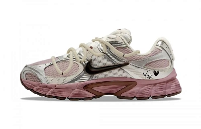 Nike V5 RNR Abrasion Resistant Breathable Low top Running Shoes Women's Khaki Pink