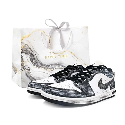 Jordan Air Jordan 1 Abrasion Resistant Low top Vintage Basketball Shoes Unisex Black White