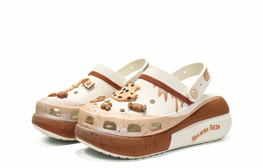 Crocs Classic Clog Free Panda Cocoa Beans Clogs Unisex Coffee Brown купить в интернет-магазине Yoocart с быстрой доставкой по России.