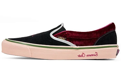 Vans Feature X Classic Slip On 'Sinners Club'