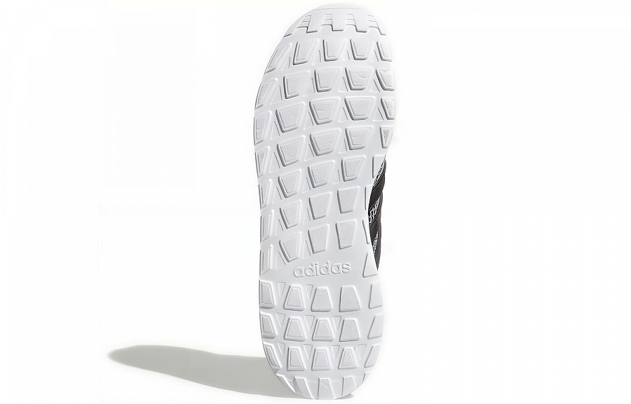 Adidas Questar Flow 'Core Black' купить в интернет-магазине Yoocart с быстрой доставкой по России.