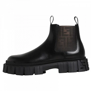 FENDI Logo Detailed Round Toe Ankle Boots
