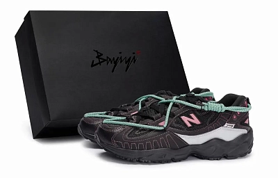 New Balance NB 703 Coverage Moisture Wicking Low Top Outdoor Shoes Women's Black Pink