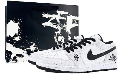 Jordan Air Jordan 1 Abrasion-Resistant Slip-Resistant Low-Top Vintage Basketball Shoes Men's Black White Gray