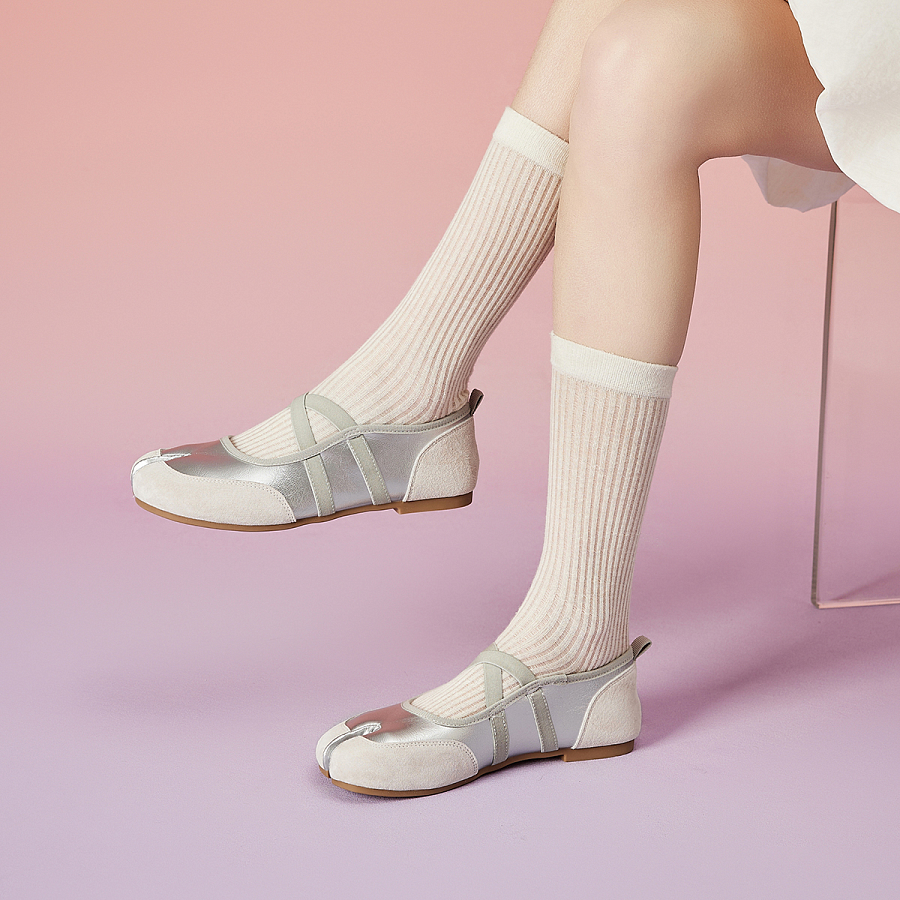 EBLAN Mary Jane Shoes Women's Silver купить в интернет-магазине Yoocart с быстрой доставкой по России.