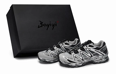 SALOMON XT Quest Low top Running Shoes Unisex Silver Gray Black