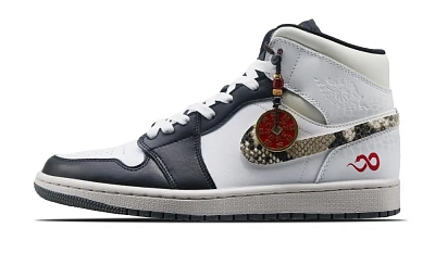 Jordan Air Jordan 1 Vintage Basketball Shoes Men's Mid top Black/White