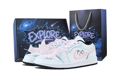Jordan Air Jordan 1 Soothing Blue Snow Queen, Box Low top Vintage Basketball Shoes Unisex Pink Blue