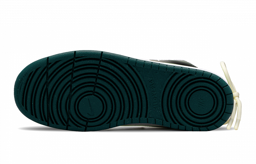 Nike Court Borough Low 2 Low top Skateboard Shoes GS Green White купить в интернет-магазине Yoocart с быстрой доставкой по России.